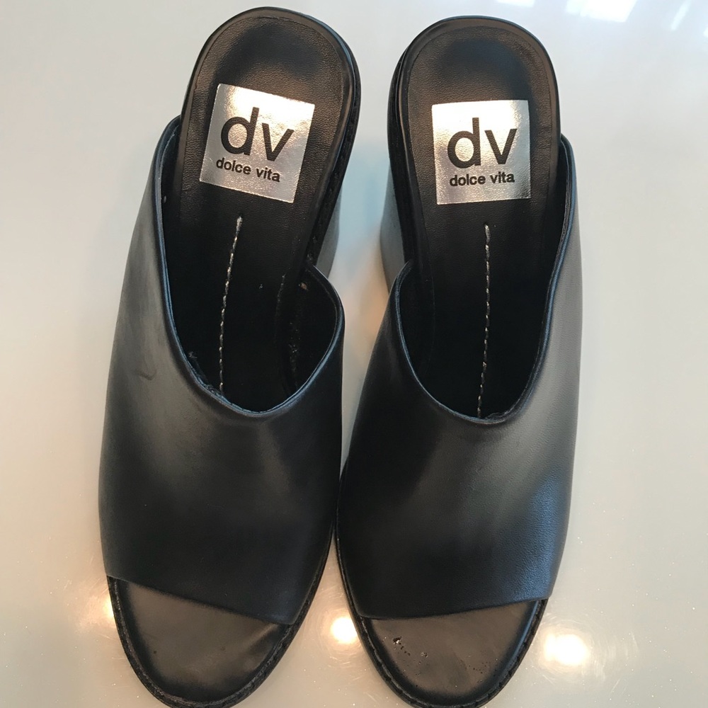 DV dolce vita size 6